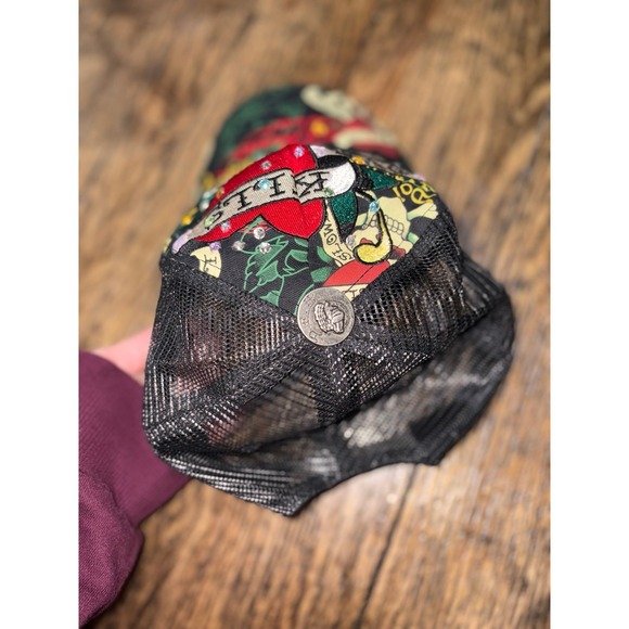 Ed hardy rhinestone love kills slowly hat - Picture 2 of 4